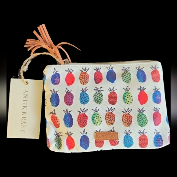 Antik Kraft Handbags - NWT ❗️ Antik Kraft pineapple travel cosmetic bag,  wallet, makeup bag